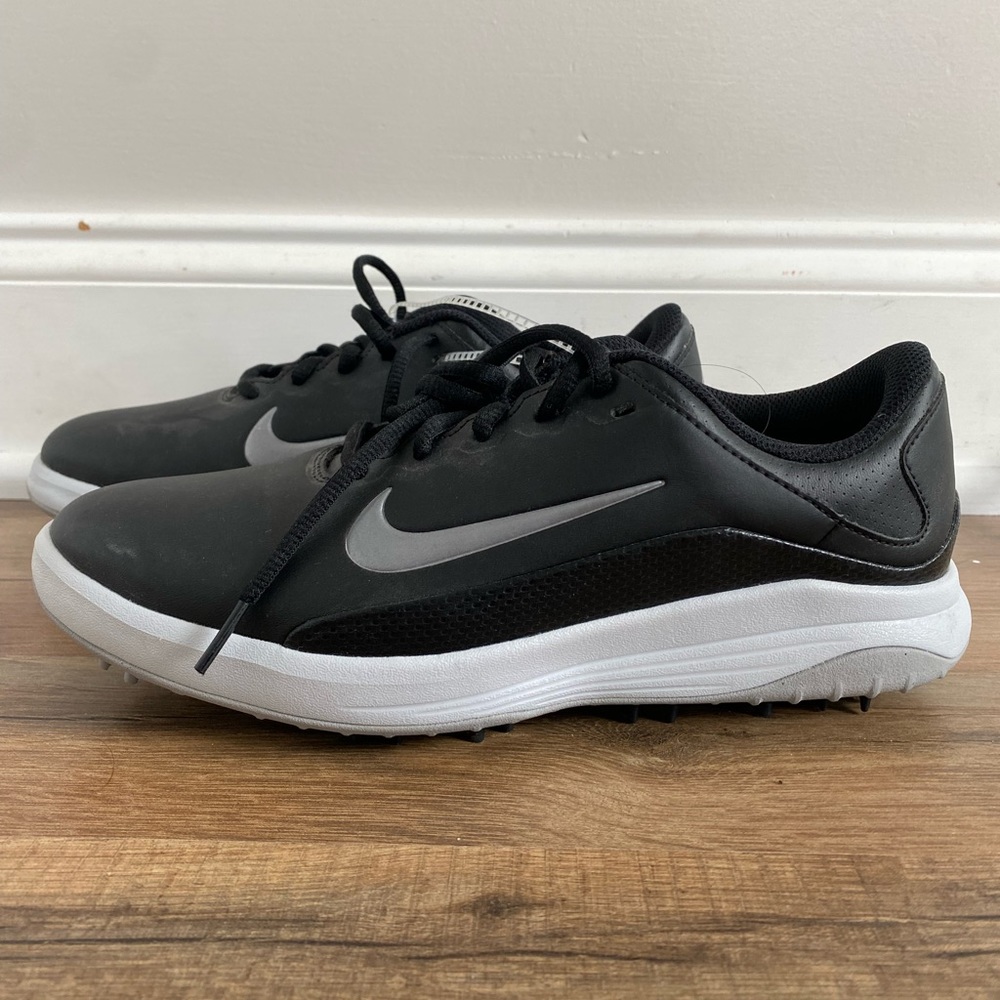 Nike ladies Vapor golf shoes size 8 black NWOT
